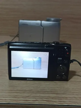 Cámara Nikon COOLPIX 14MP 5x Zoom