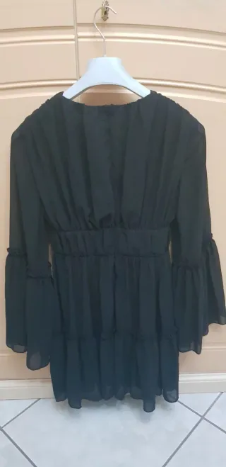 Vestito donna nero con volant Stile gotico