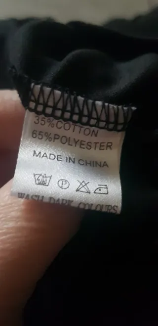 Vestito donna nero con volant Stile gotico