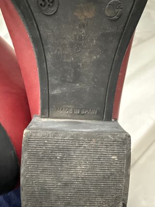 Botas de piel burdeos con cremallera