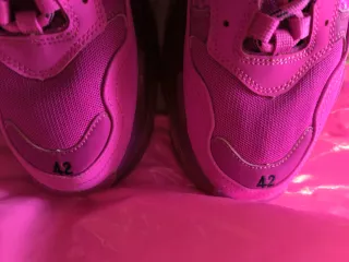 Balenciaga Triple S Rosa