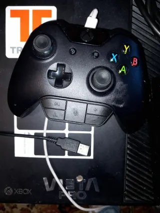 Xbox One Negro + Mando + Teclado+ cables