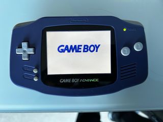 Game Boy Advance con Pantalla IPS