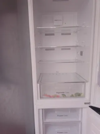 Frigorífico Combi WINIA 1 año uso