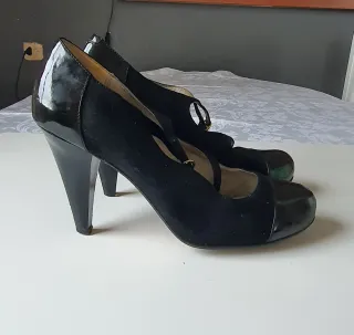 Zapatos de tacón Clarks negros talla 40