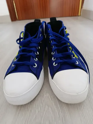 Zapatillas Converse.