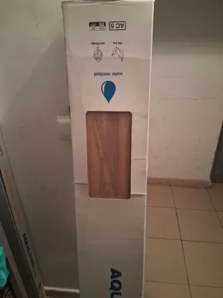 4 cajas Tarima flotante AC5 resistente al agua