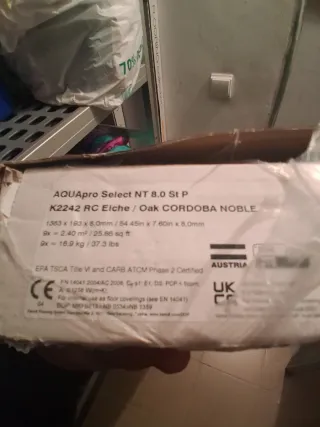 4 cajas Tarima flotante AC5 resistente al agua