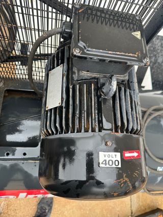 Compresor 10hp Trifásico 500l