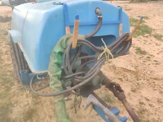 Pulverizador remolque 1.000L