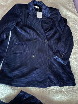 Traje Mioh americana y pantalón terciopelo