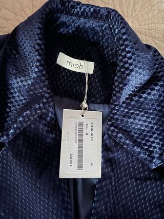 Traje Mioh americana y pantalón terciopelo