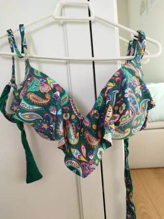 Bikini Calzedonia Talla 90 Estampado Paisley