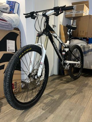 Bicicleta doble suspensión aire 26”