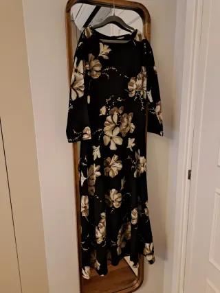 Vestido midi estampado floral manga francesa