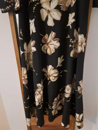 Vestido midi estampado floral manga francesa