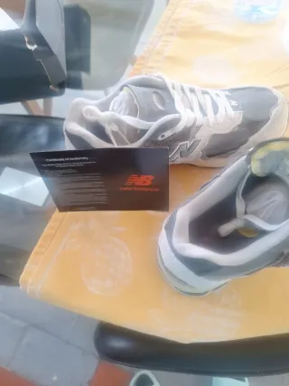 Zapatillas New Balance Gris/Blanco