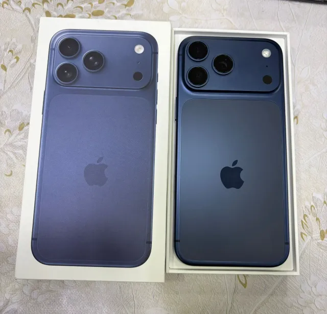 iPhone 17 Pro Max 256GB Blu Batteria 100%