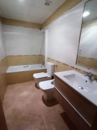 Piso en venta 15 años con 2 plazas de garaje