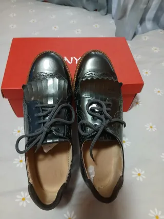 Zapatos Panyno niña grises charol