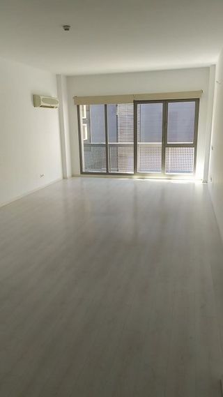 Oficina en alquiler en Virgen del Cortijo - Manoteras en Madrid