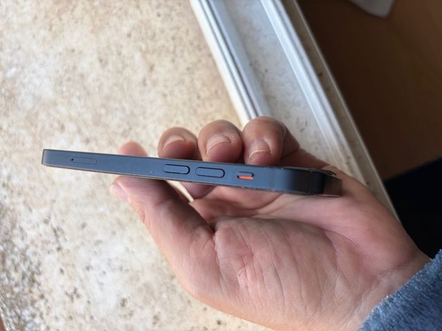 iPhone 13 mini 128GB con custodia e scatola