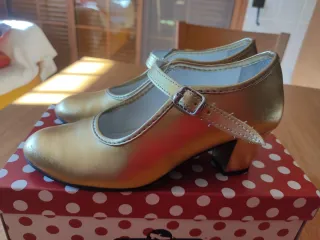 Zapatos de baile de niña, dorados