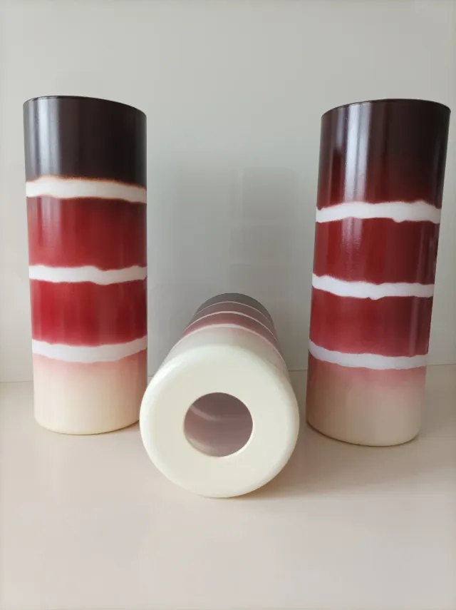 Cilindri di tulipani in vetro