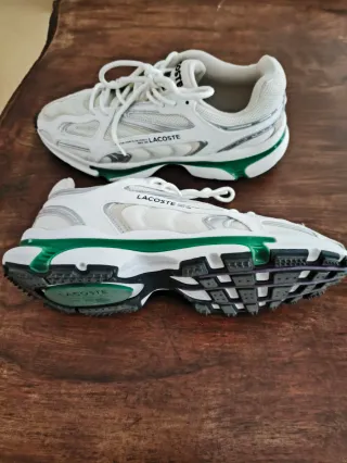 Scarpe Lacoste bianche e verdi