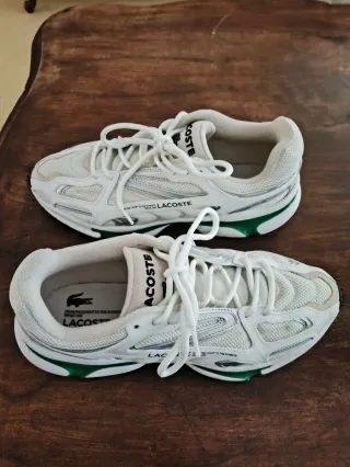 Scarpe Lacoste bianche e verdi