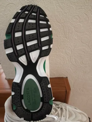 Scarpe Lacoste bianche e verdi