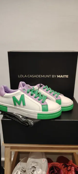 Zapatillas Lola Casademunt M Verde y Lila
