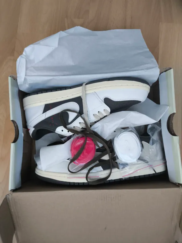 Zapatillas de Nike x travis Scott FALSAS