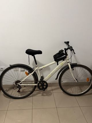 Bicicleta blanca, precio negociable