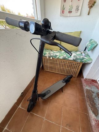 Patinete Xiaomi Mi Electric Scooter Essential