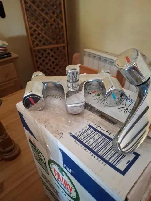 Grifo de bañera y de lavabo roca