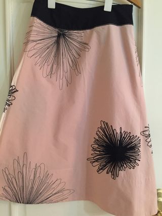 Falda DKNY y Top Pennyblack