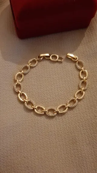 Pulsera eslabones dorados con circonitas