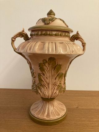 Vaso con coperchio porcellana Capodimonte