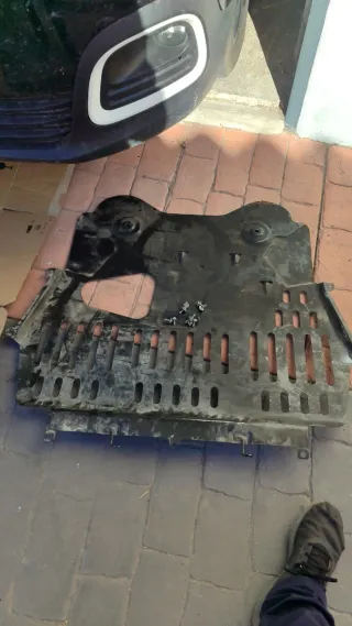 Cubrecarter metálico de hierro rifter, berlingo..