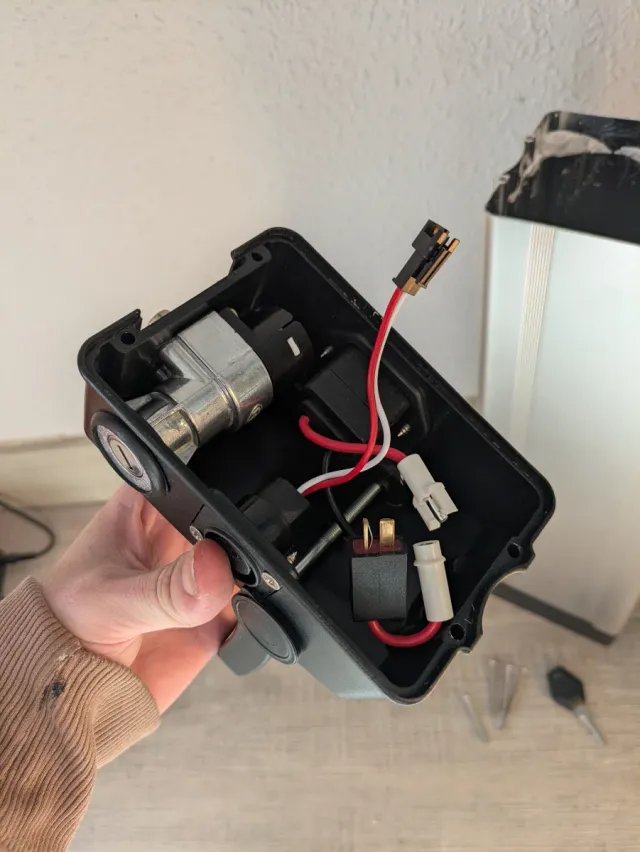 Custodia per batteria di bicicletta elettrica