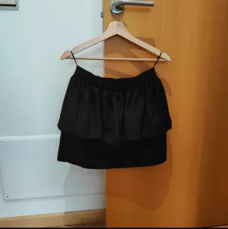 Falda Zara negra volantes