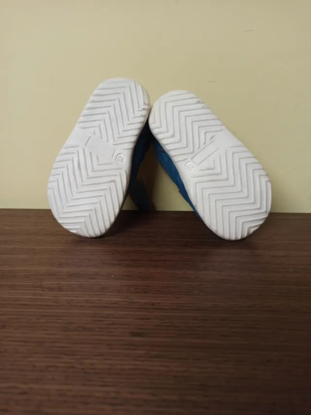 Zapato deportivo niño/a Talla 19