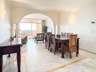 Piso en alquiler en Los Naranjos - Las Brisas en Marbella