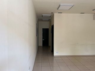 Local comercial en alquiler en Cascajos - Piqueras en Logroño