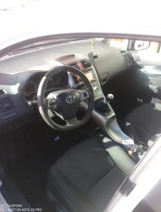 Toyota Auris 2011