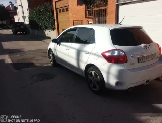 Toyota Auris 2011