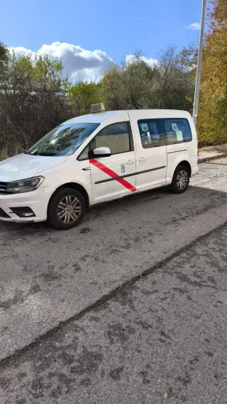 Licencia de taxi de jueves par.