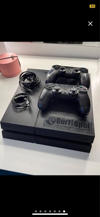 Play Station 4 + 2 mandos