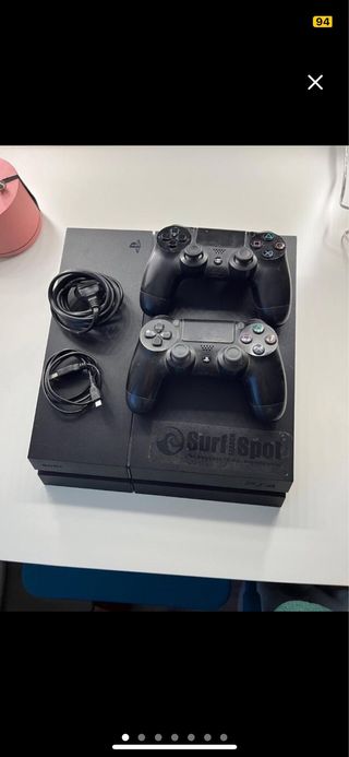 Play Station 4 + 2 mandos